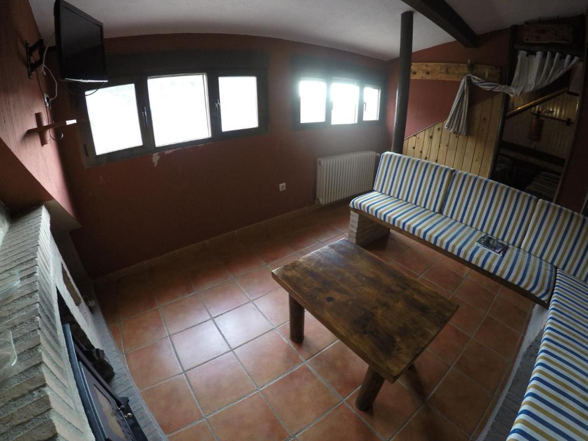 Fuente Del Gamellon Guest House Buenache de la Sierra Екстериор снимка