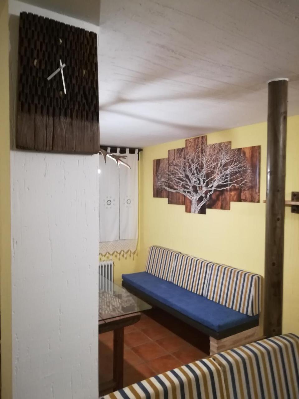 Fuente Del Gamellon Guest House Buenache de la Sierra Екстериор снимка