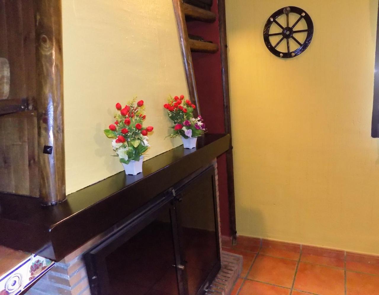 Fuente Del Gamellon Guest House Buenache de la Sierra Екстериор снимка