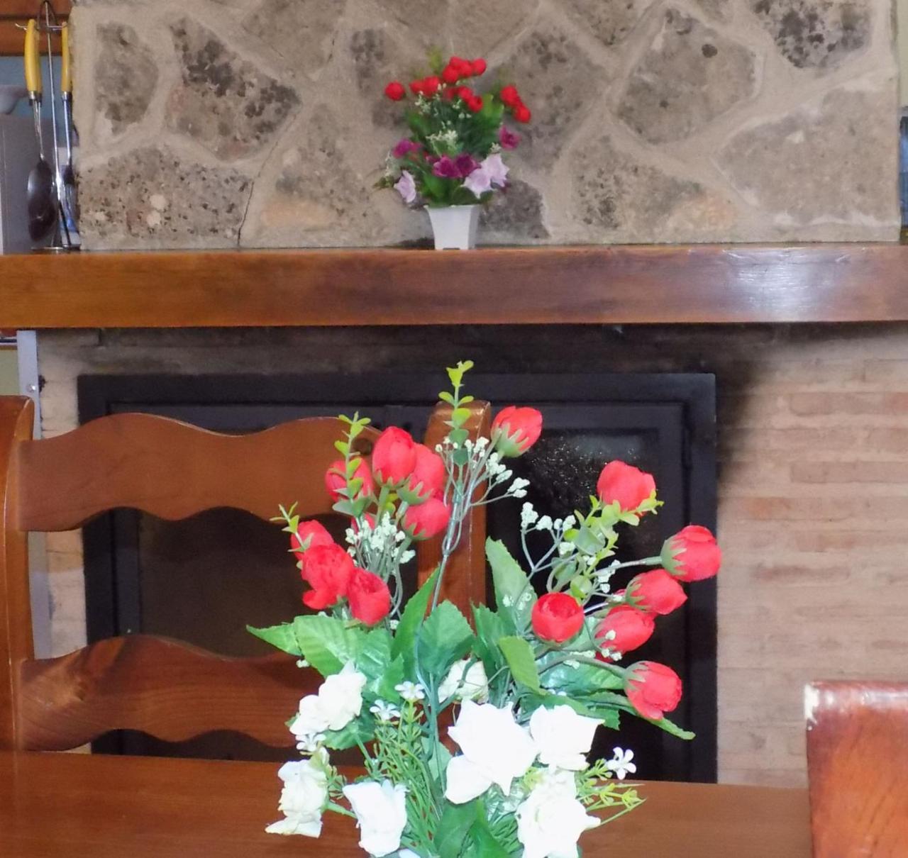 Fuente Del Gamellon Guest House Buenache de la Sierra Екстериор снимка