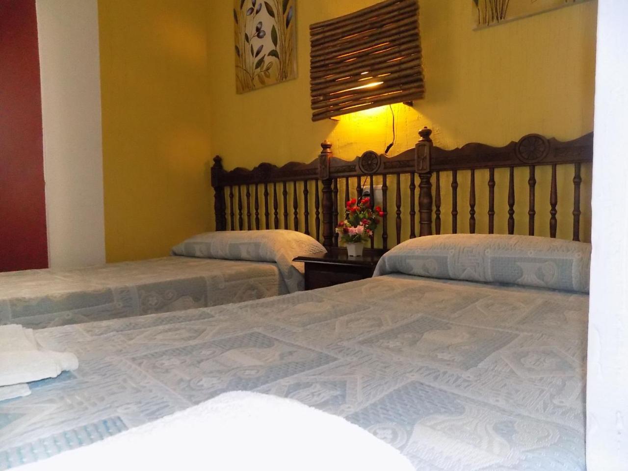 Fuente Del Gamellon Guest House Buenache de la Sierra Екстериор снимка