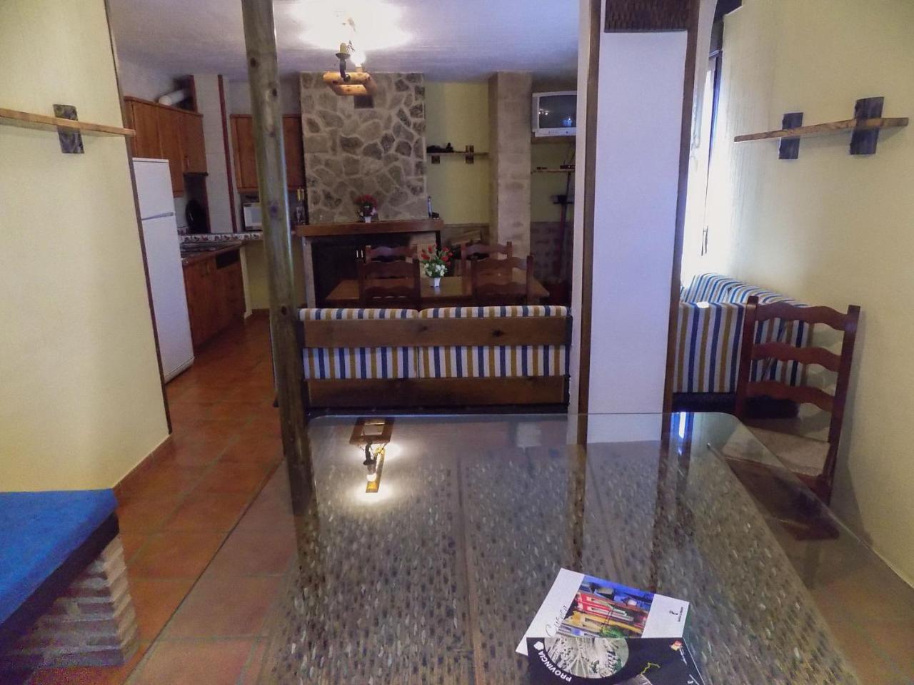Fuente Del Gamellon Guest House Buenache de la Sierra Екстериор снимка